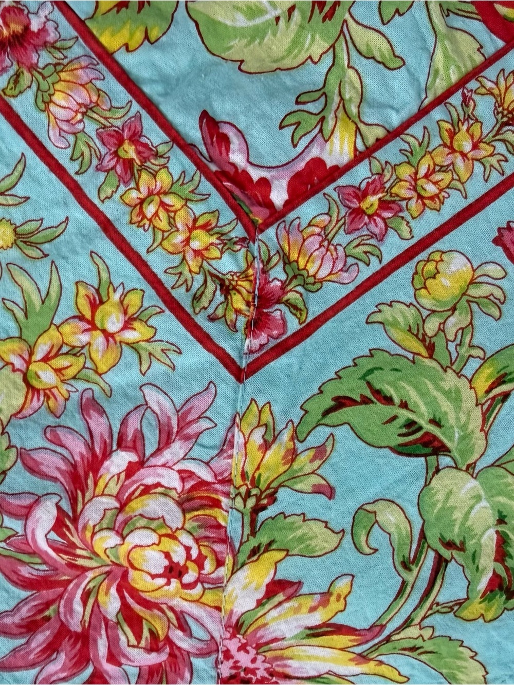 April Cornell Dahlia Days Tablecloth 60”x86” & 4 Napkins - Picture 2 of 12